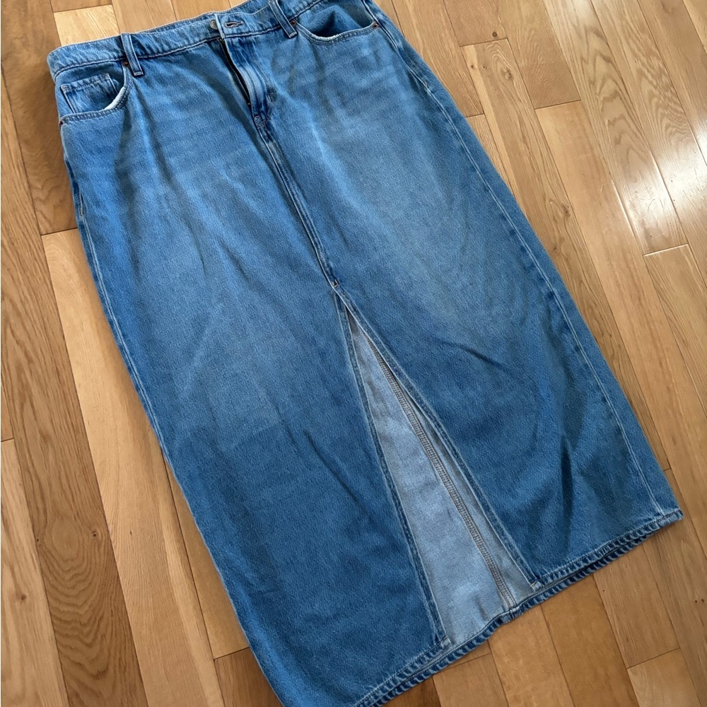 Old Navy Classic Blue Denim Pencil Skirt